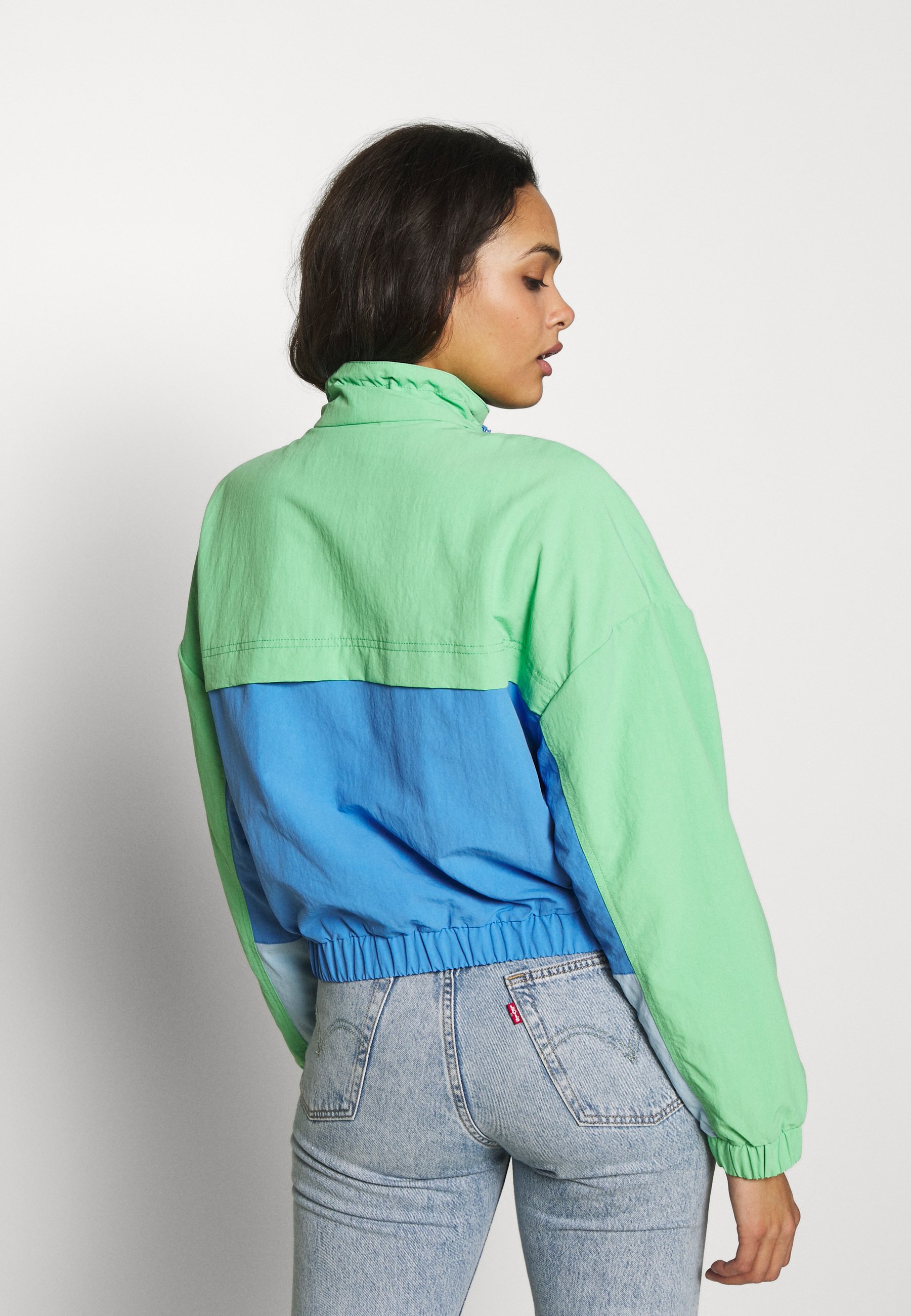CELESTE WINDBREAKER Kurtka sportowa absinthe green CELESTE WINDBREAKER Kurtka sportowa absinthe green