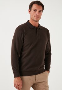 Buratti REGULAR FIT - Hosszú ujjú felső - brown