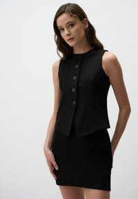 SLEEK - Smanicato - black