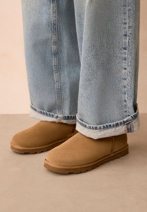 Next Klasické členkové čižmy - tan brown suede