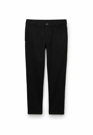 Czarne spodnie wykonane z mieszanki bawełny o prostym kroju nogawki, z zapięciem na guziki z przodu, szlufkami na pasek i bez widocznych wzorów.