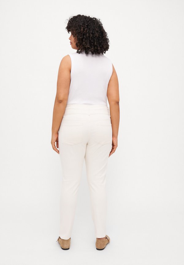 CARANNA - Jeans Skinny Fit - ecru2