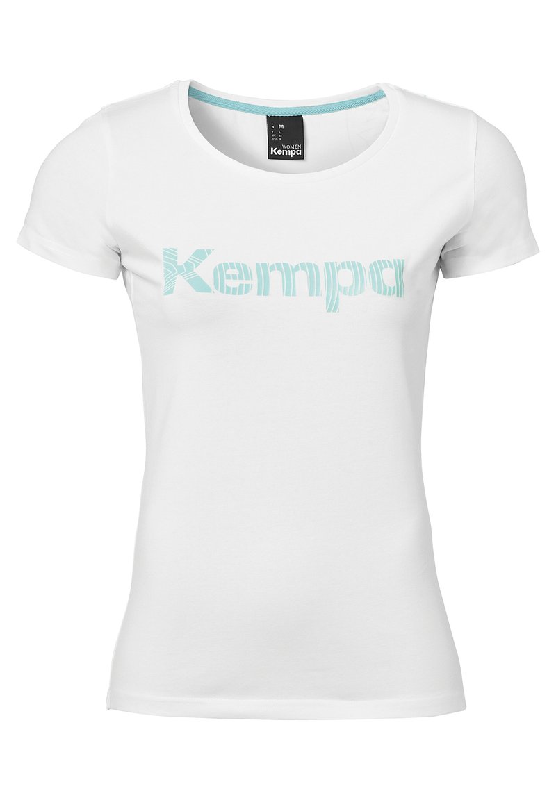 Weißes T-Shirt mit kurzen Ärmeln und rundem Ausschnitt, das ein hellblaues "Kempa"-Logo-Design auf der Vorderseite aufgedruckt hat. Aus weichem Baumwollmaterial.