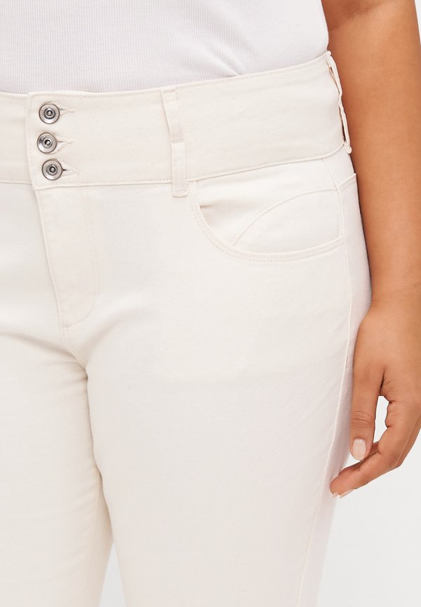 CARANNA - Jeans Skinny Fit - ecru3