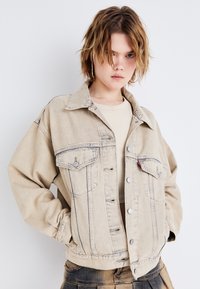 Levi's® 90S TRUCKER - Jakna iz džinsa - coastal khaki