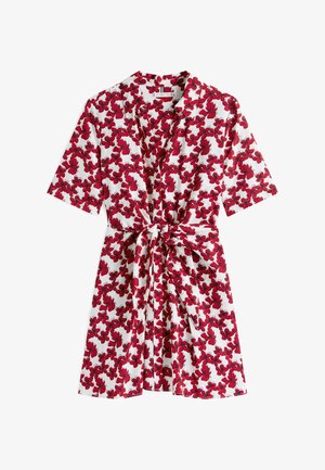 Slå-om-kjole med korte ærmer, hvid baggrund med rødt blomsterprint, bindebånd i taljen og afslappet pasform. Blødt, let stof.