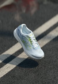 Δεν επιλέχθηκε, fresh air/light arctic grey/alkaline green