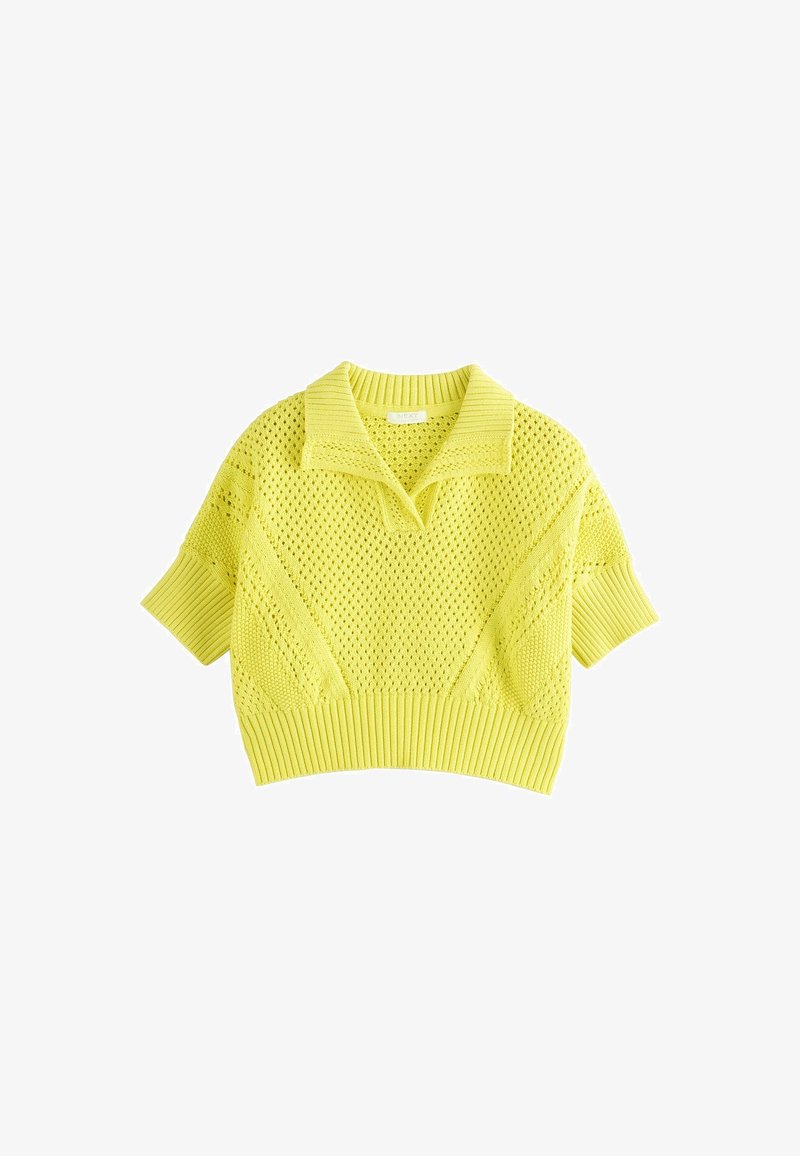 Pull tricoté jaune à manches courtes avec motif à tissage ouvert et large col et ourlet côtelés, posé à plat sur fond blanc.