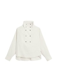 Ripstop stof pullover i lyse beige med høj krave og trykknapdetaljer. Har lange ærmer og en let afskåret bagkant.