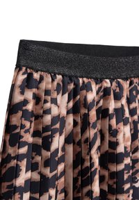 Faltenrock mit Leopardenmuster in Schwarz- und Beigetönen, ausgestattet mit einem strukturierten schwarzen Bund für zusätzliche Details.