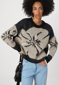 Vero Moda VMMADISON O-NECK - Trui - black