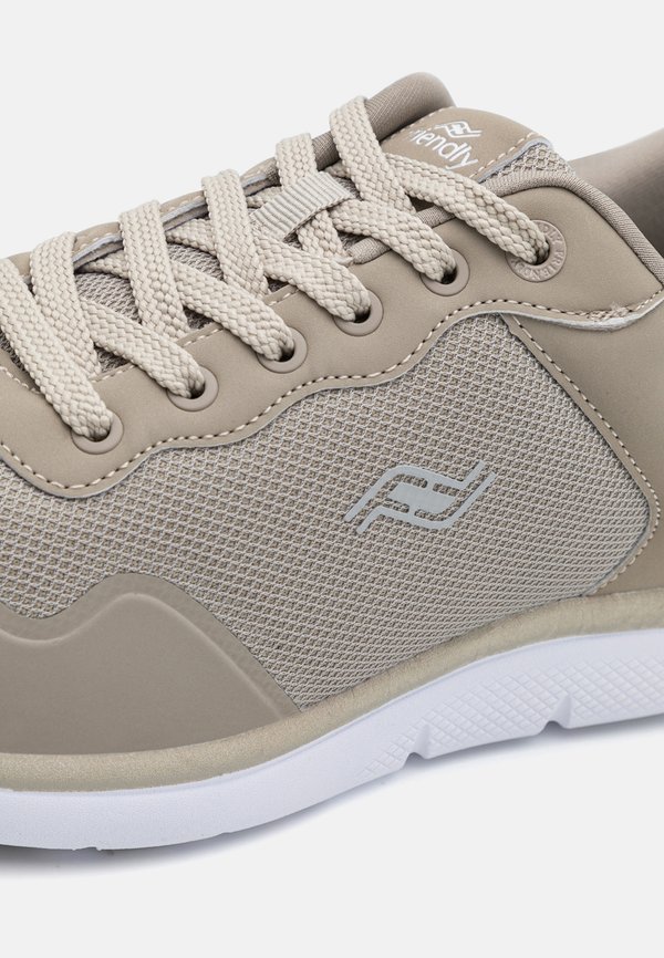 VOYAGE - Trainers - shiitake3