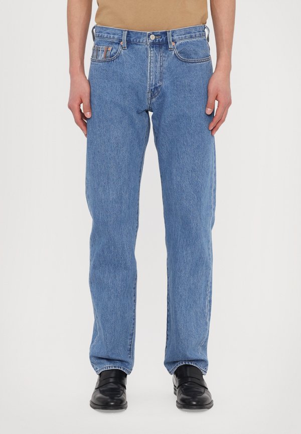 STANDARD FIT  - Straight leg jeans