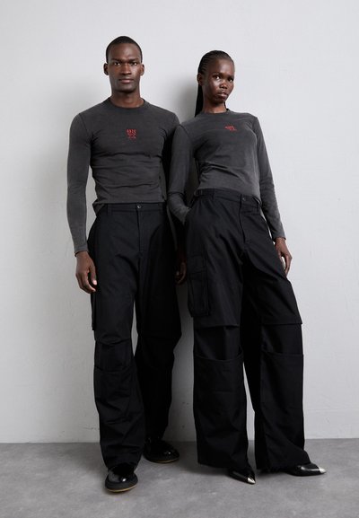 032c OVERTIME PANTS UNISEX - Παντελόνι cargo - black