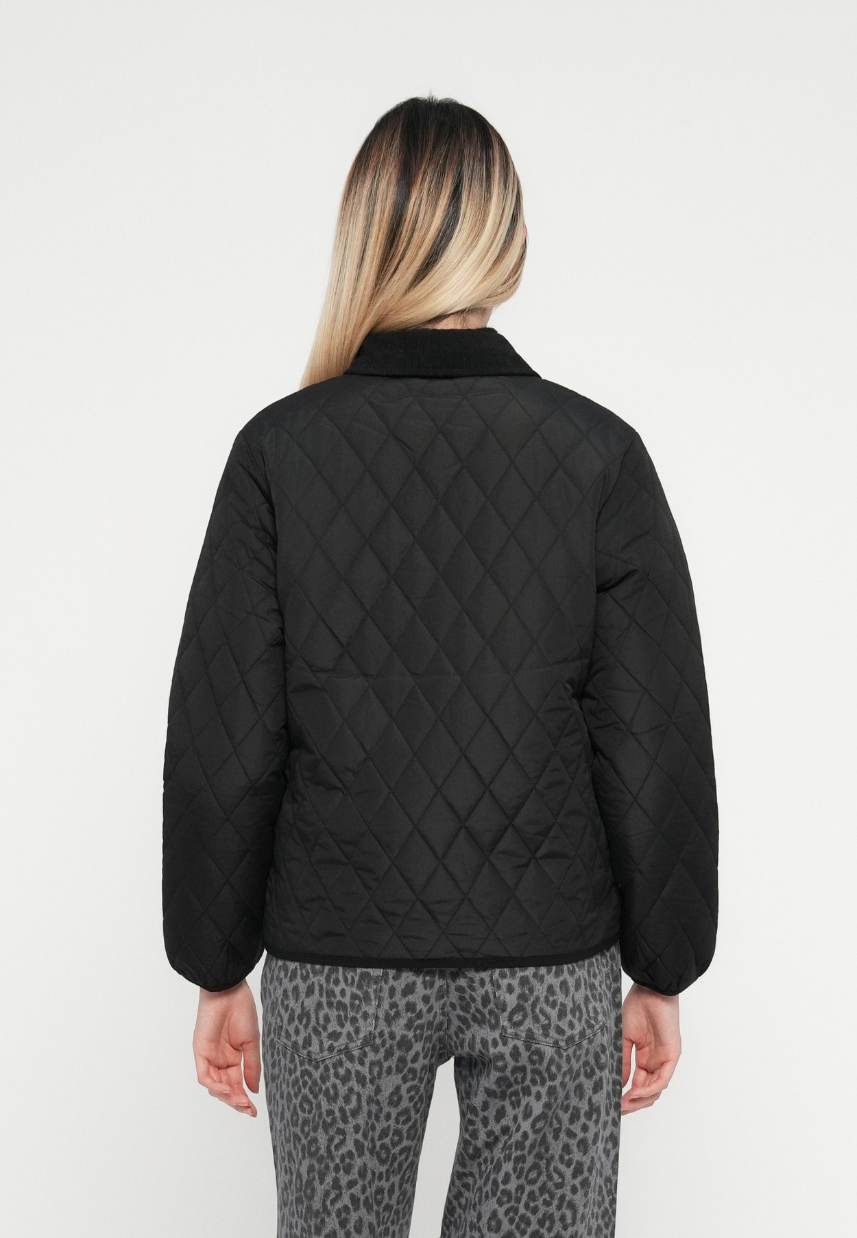 ONLHELENA LIGHT QUILTED JACKET