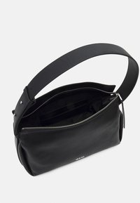 Calvin Klein ELEVATED SOFT SHOULDER BAG  - Rokassoma - black