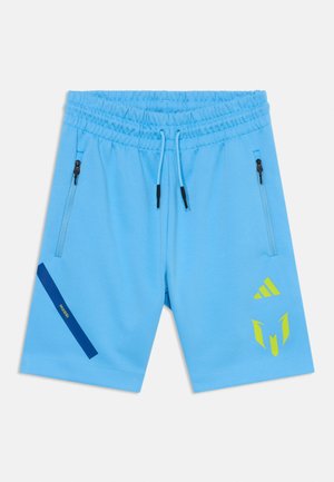 Şorturi atletice de culoare albastru deschis, cu un brâu elastic, buzunare cu fermoar și logo-ul Adidas galben cu detalii pe lateral.