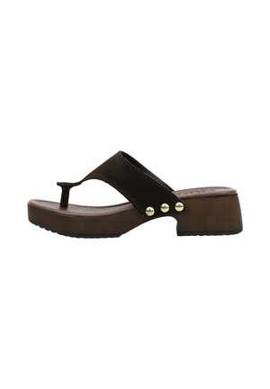 Sandale en cuir marron avec lanière entre les orteils, talon plateforme en bois et trois rivets dorés sur la lanière latérale.