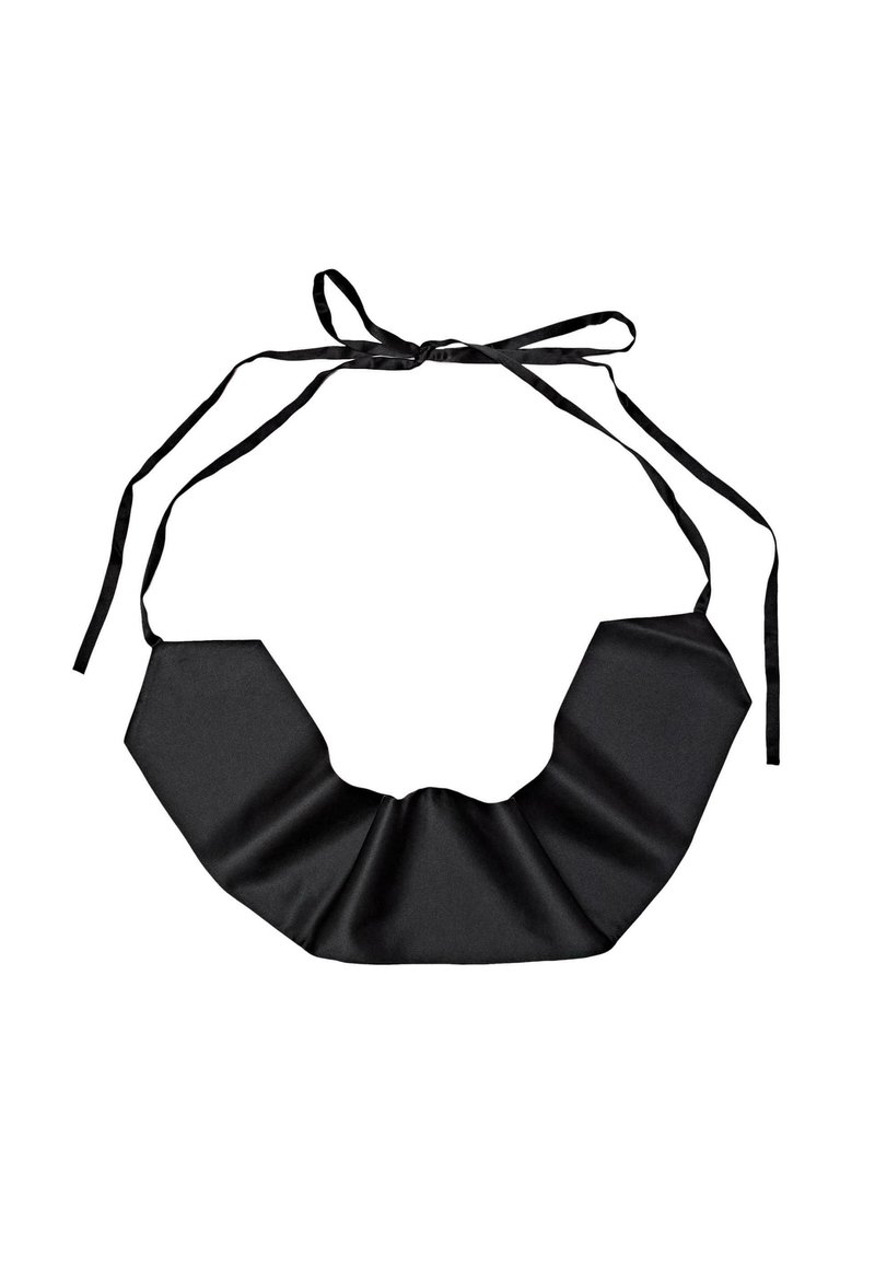 Col en satin noir avec un design structuré, présentant une forme angulaire et des lanières réglables à nouer. Texture lisse avec une finition brillante.