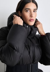 HUGO FALENTINA - Χειμωνιάτικο παλτό - black