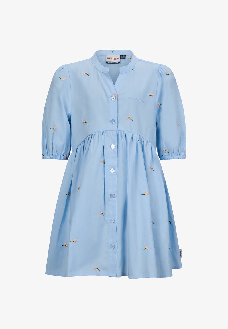 Helles blaues Baumwollkleid mit kurzen Puffärmeln, Knopfleiste und floralen Stickdetails. Das Kleid hat einen taillierten Oberkörper und einen ausgestellten Rock.