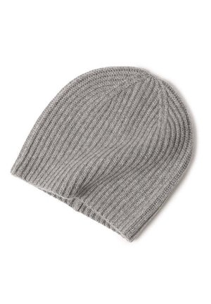 Bonnet en tricot gris avec une texture côtelée, présentant une forme ajustée et un sommet sans couture. Fabriqué à partir d'un matériau doux et extensible.