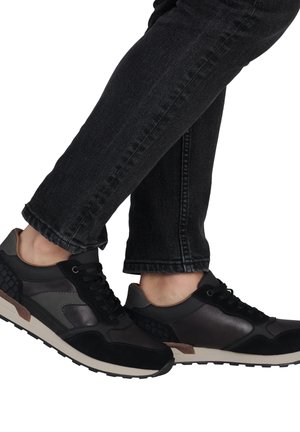 Rieker Baskets basses - schwarz