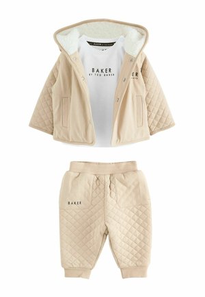 REGULAR FIT - QUILTED  AND  3 PIECE SET   - Jas - stone