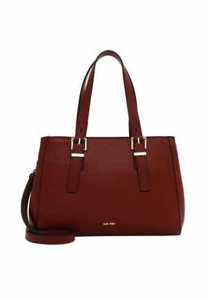Sac à main en cuir texturé rouge avec deux poignées supérieures, une bandoulière réglable, des accessoires en ton or et une branding subtile sur le devant.