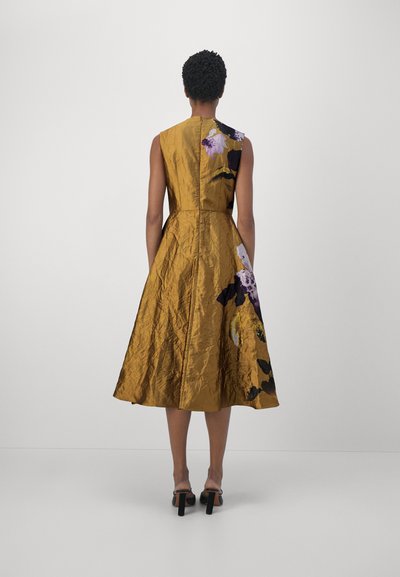 Erdem SLEEVELESS ASYMMETRICAL TIERED DRESS - Cocktail φόρεμα / Φόρεμα για πάρτι - gold