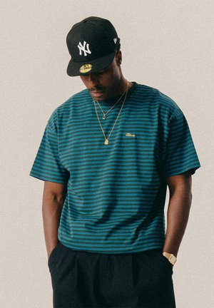 T-shirt print - darkest spruce