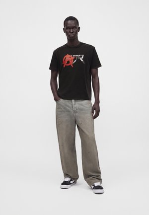Atelier de roupa, ANARCHY UNISEX - T-shirts print - black