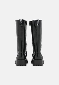 HUGO Stivali con i lacci - black