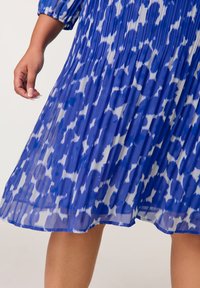 Samoon Freizeitkleid - skydiver blue gemustert