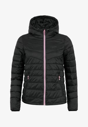 Giacca a vento nera con cappuccio e texture trapuntata, zip rosa a contrasto e tasche laterali. Presenta un collo rotondo e maniche aderenti.