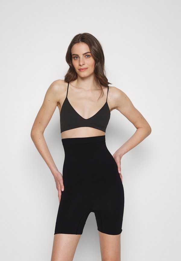 BOOTY BOOST HIGH SHORT - Shapewear2