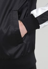 Urban Classics Giubbotto Bomber - metallic black