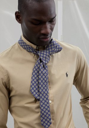 SLIM FIT STRETCH POPLIN SHIRT - Camisa - coastal beige