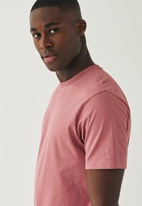 Next T-shirts basic - light pink
