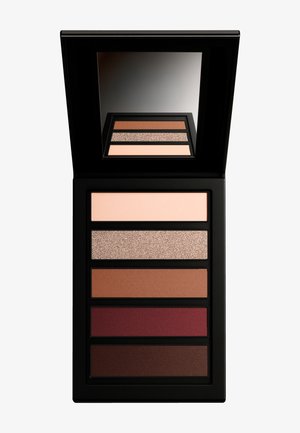 Palette di ombretti cinque colori in un elegante astuccio nero. Contiene una crema chiara, un beige scintillante e quattro tonalità opache in marroni caldi e bordeaux.