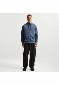 Ei valittu, diffused blue /diffused blue black