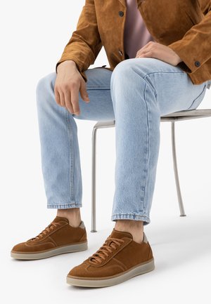 RYŁKO Tenisky - brown