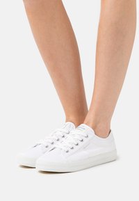 GANT PINESTREET - Trainers - bright white