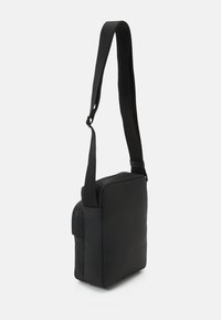 Calvin Klein CK MUST PIQUE REPORTER UNISEX - Borsa a tracolla - ck black