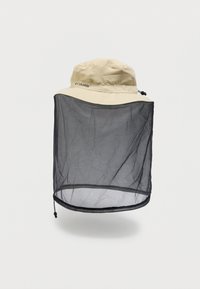 Μπεζ καπέλο τύπου bucket Columbia με προσαρτημένο μαύρο δίχτυ από σήτα για το πρόσωπο και τον λαιμό κατά των κουνουπιών, με ρυθμιζόμενα κορδόνια στο πάνω και κάτω άκρο.