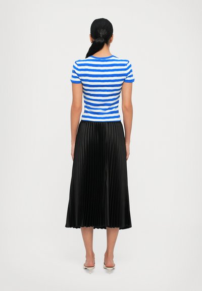 Striped blue and white fitted t-shirt paired with a black pleated midi skirt, featuring horizontal stripes and smooth texture.