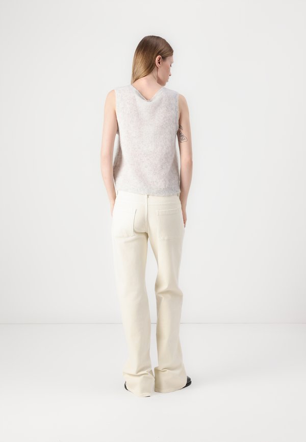 EMILIA - Straight leg jeans - natural2