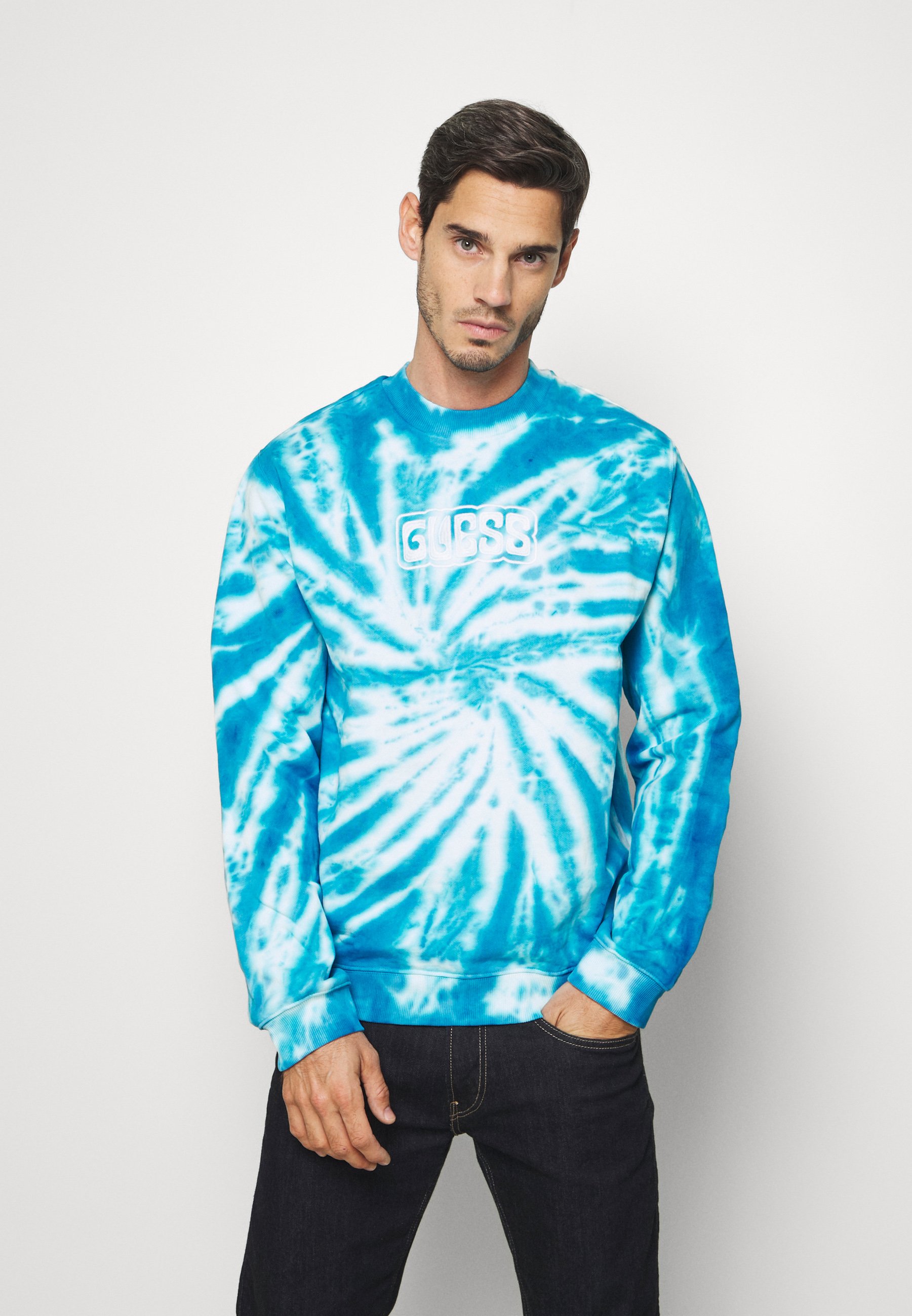 activewear sweatshirt