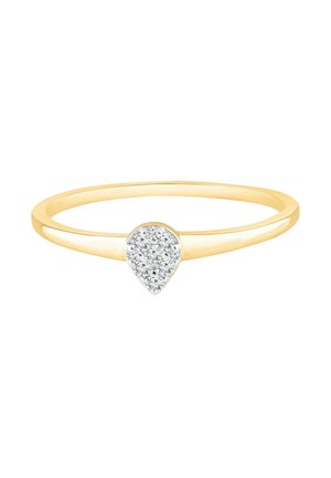 Sottile anello d'oro con un piccolo cluster a forma di goccia di diamanti bianchi al centro.