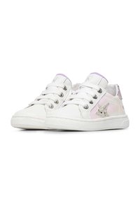 Sneaker bianche con dettagli metallici rosa, decorazione a forma di stella luccicante, lacci bianchi e suole in gomma testurizzata. Materiale sintetico liscio.